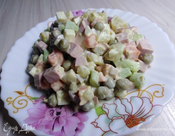Как приготовить салат оливье с колбасой - лучшие рецепты на сайте Вкуснятина