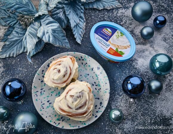 Булочки «Синнабон» с корицей и сырным кремом 