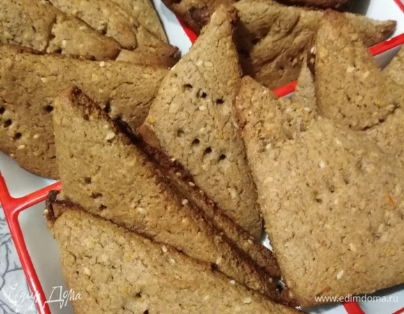 Ржаные коврижки с кунжутом и мандариновой цедрой Ржаные коврижки с кунжутом и мандариновой цедрой