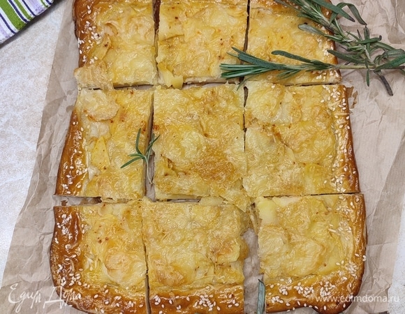 Пирог с картофелем и моцареллой