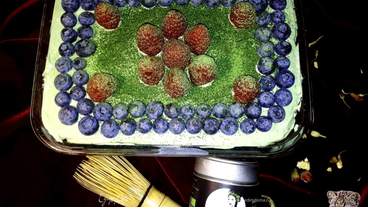 Матчамису с лесными ягодами