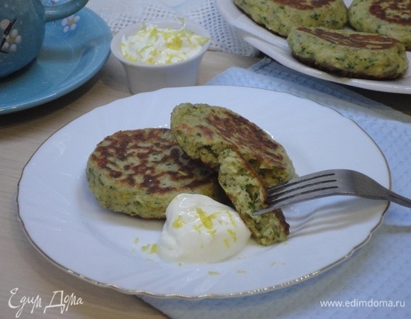 Сырные оладьи с зеленью Сырные оладьи с зеленью