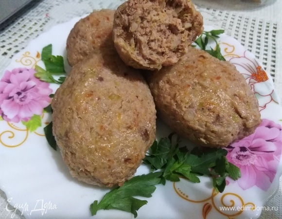 Сочные котлеты с томатом и капустой Сочные котлеты с томатом и капустой