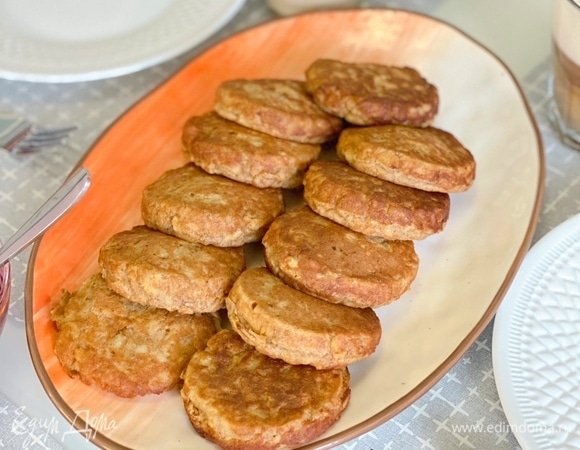 Яблочные оладьи