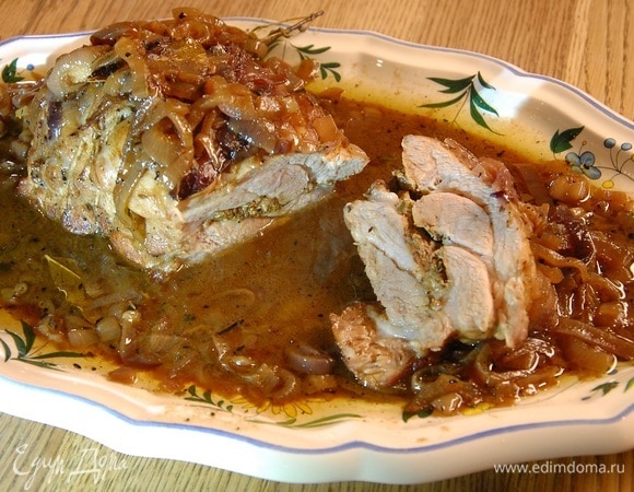 Свиная шейка в луковом соусе Свиная шейка в луковом соусе