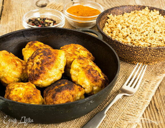 Котлеты из соевого фарша Котлеты из соевого фарша