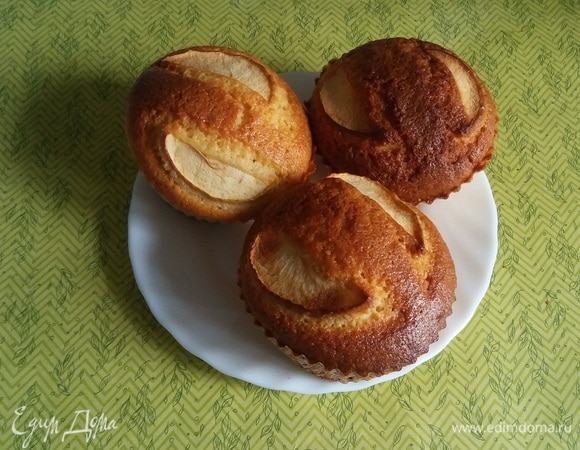 Манник с яблоком Манник с яблоком