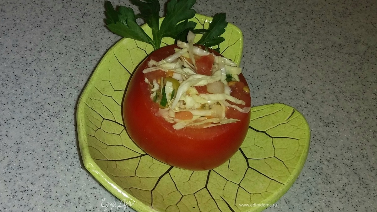 Салат «фаршированный помидор»
