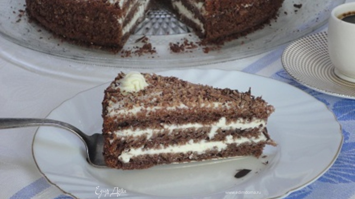 Шоколадный торт на сметане