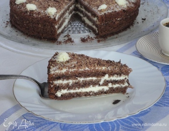 Шоколадный торт на сметане