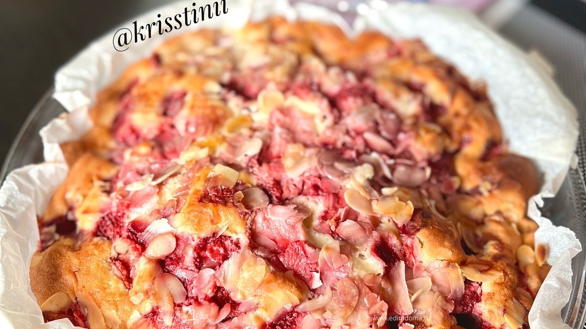 Клубничный пирог