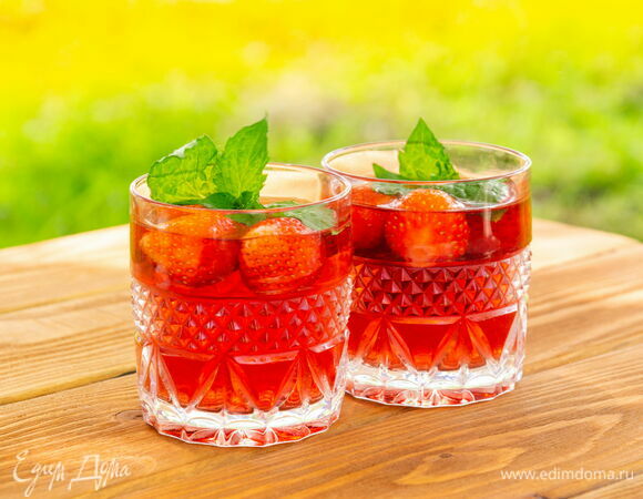 Компот из замороженной клубники Компот из замороженной клубники