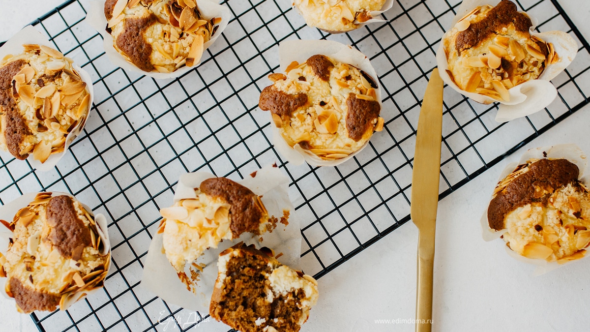 Кофейные маффины с сырной начинкой