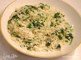 Ароматный рис со шпинатом, имбирем и мятой