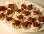 Кокосово-миндальное печенье с шоколадными верхушками