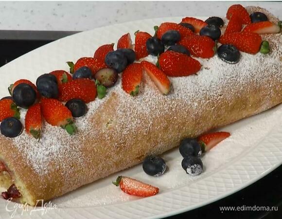 Бисквитный рулет с вишневой начинкой Бисквитный рулет с вишневой начинкой