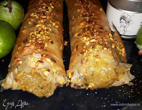 Рулет с фейхоа Рулет с фейхоа