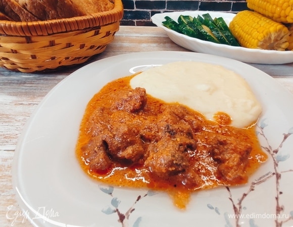 Свинина в томатно-ореховом соусе Свинина в томатно-ореховом соусе