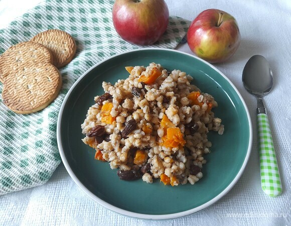 Перловая каша с тыквой и изюмом Перловая каша с тыквой и изюмом