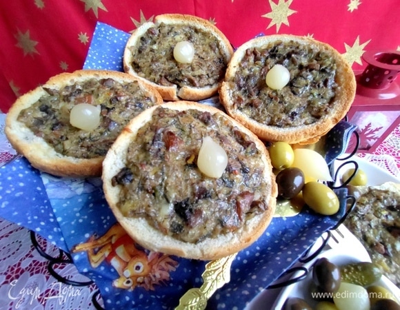 Грибной жюльен на булочке