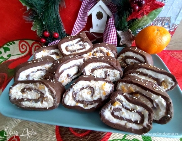 Рулет с маскарпоне (без выпечки) Рулет с маскарпоне (без выпечки)