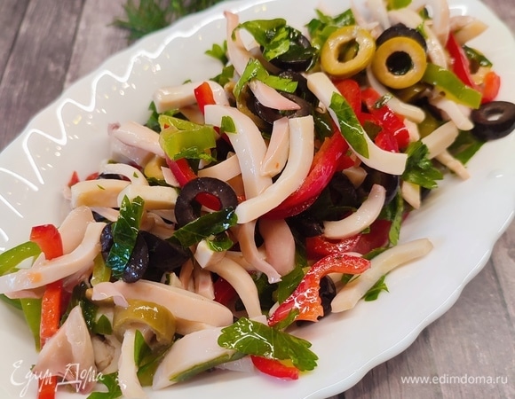 Салат из кальмаров со сладким перцем Салат из кальмаров со сладким перцем