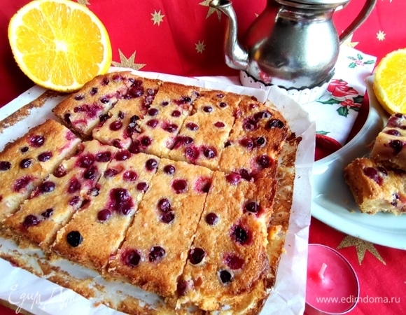 Пирожное на сгущенке с клюквой Пирожное на сгущенке с клюквой