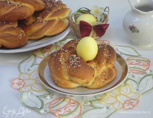 Пасхальные булочки цуреки Пасхальные булочки цуреки