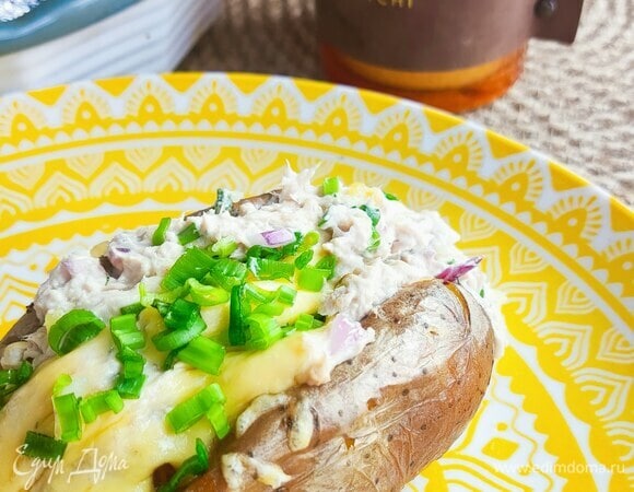 Запеченный картофель с тунцом Запеченный картофель с тунцом