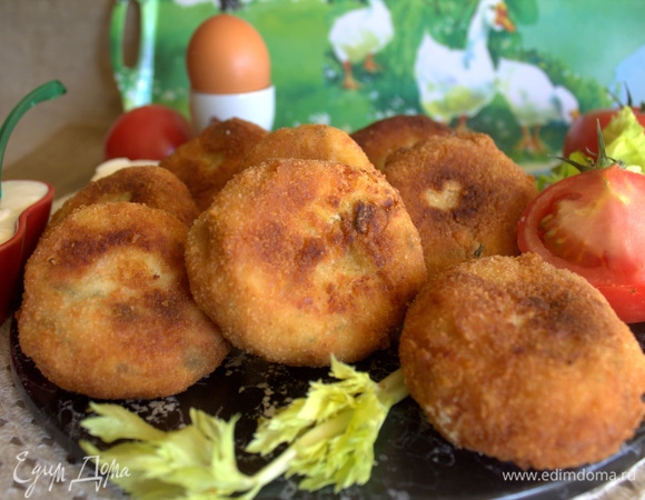 Картофельные бомбочки с сыром и колбасой Картофельные бомбочки с сыром и колбасой