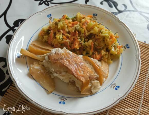 Окунь, запеченный с яблоками Окунь, запеченный с яблоками