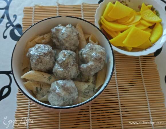 Фрикадельки в сливочном соусе