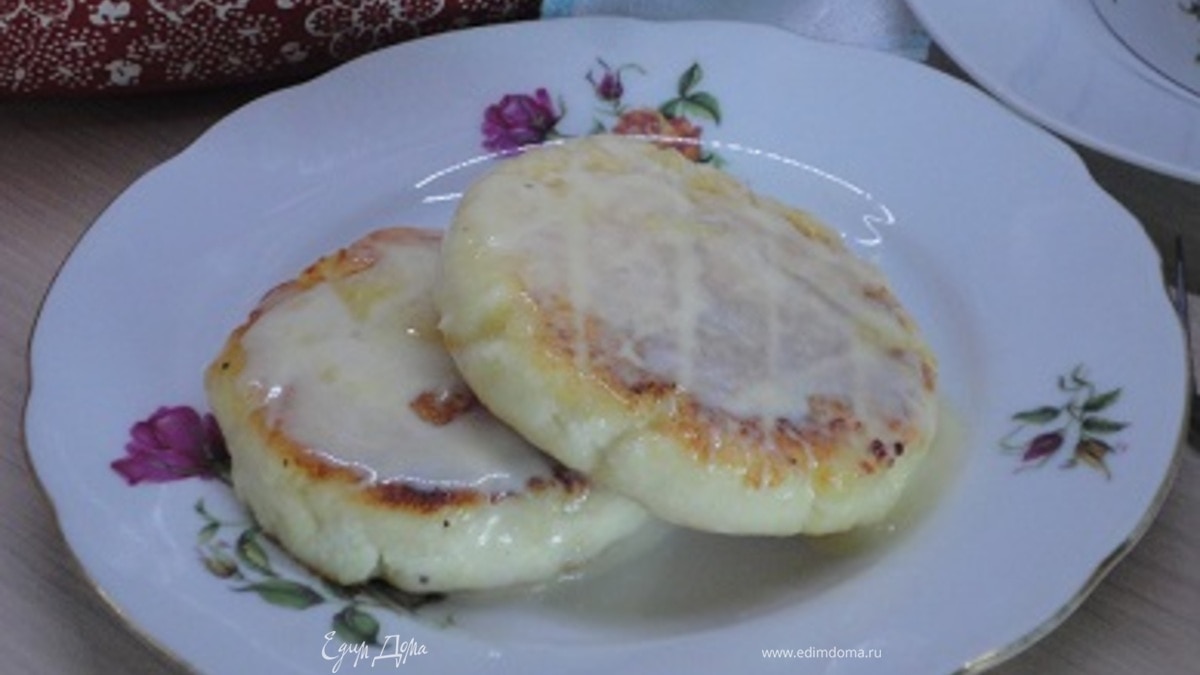 Сырники под нежным соусом