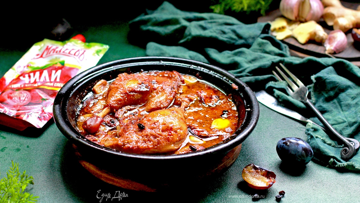 Утиные ножки, запеченные в пиве со сливой