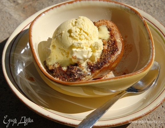 Груши, запеченные с шоколадом и кедровыми орехами Груши, запеченные с шоколадом и кедровыми орехами