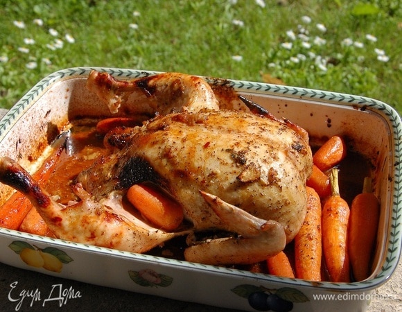 Курица сумах, запеченная с молодой морковью