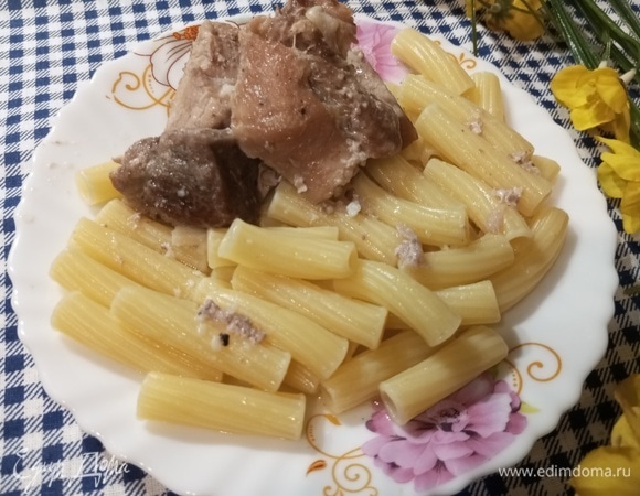 Запеченная свинина в собственном соку Запеченная свинина в собственном соку