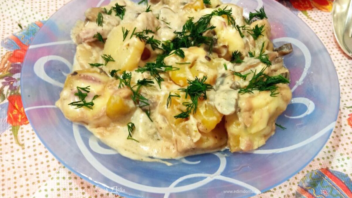 Картошка с грибами и ветчиной