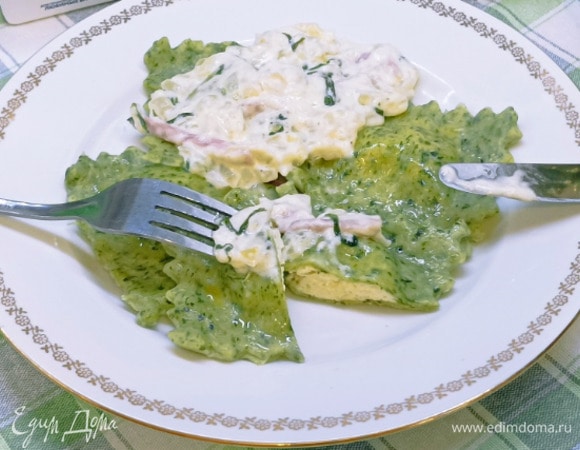 Зеленые равиоли с чесночным соусом Зеленые равиоли с чесночным соусом