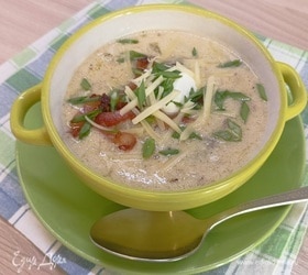 Сливочный суп с жареным картофелем