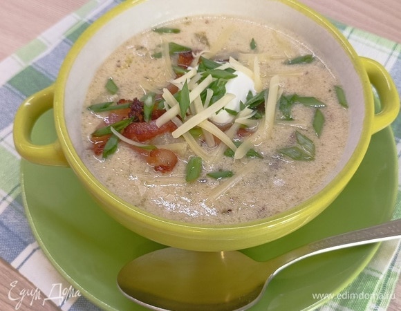 Сливочный суп с жареным картофелем