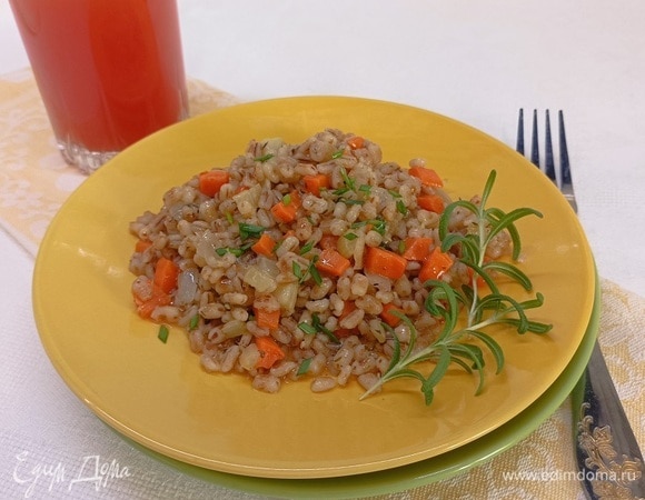 Жареная перловка с овощами Жареная перловка с овощами