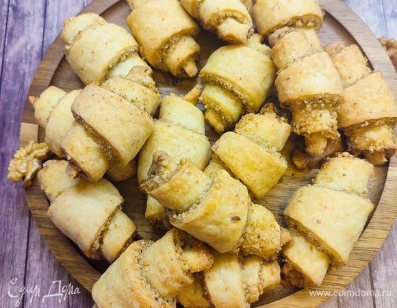 Творожные рогалики с грецким орехом