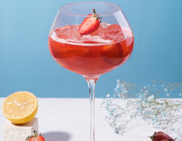 Холодный чай «Ройбос с Клубникой» Холодный чай «Ройбос с Клубникой»