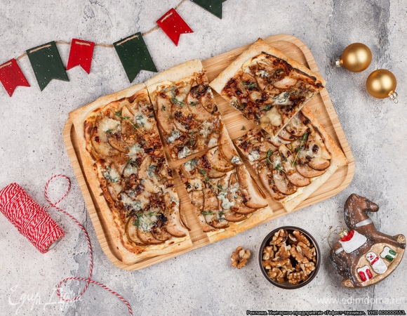 Тарт с грушей, горгонзолой и грецкими орехами Тарт с грушей, горгонзолой и грецкими орехами