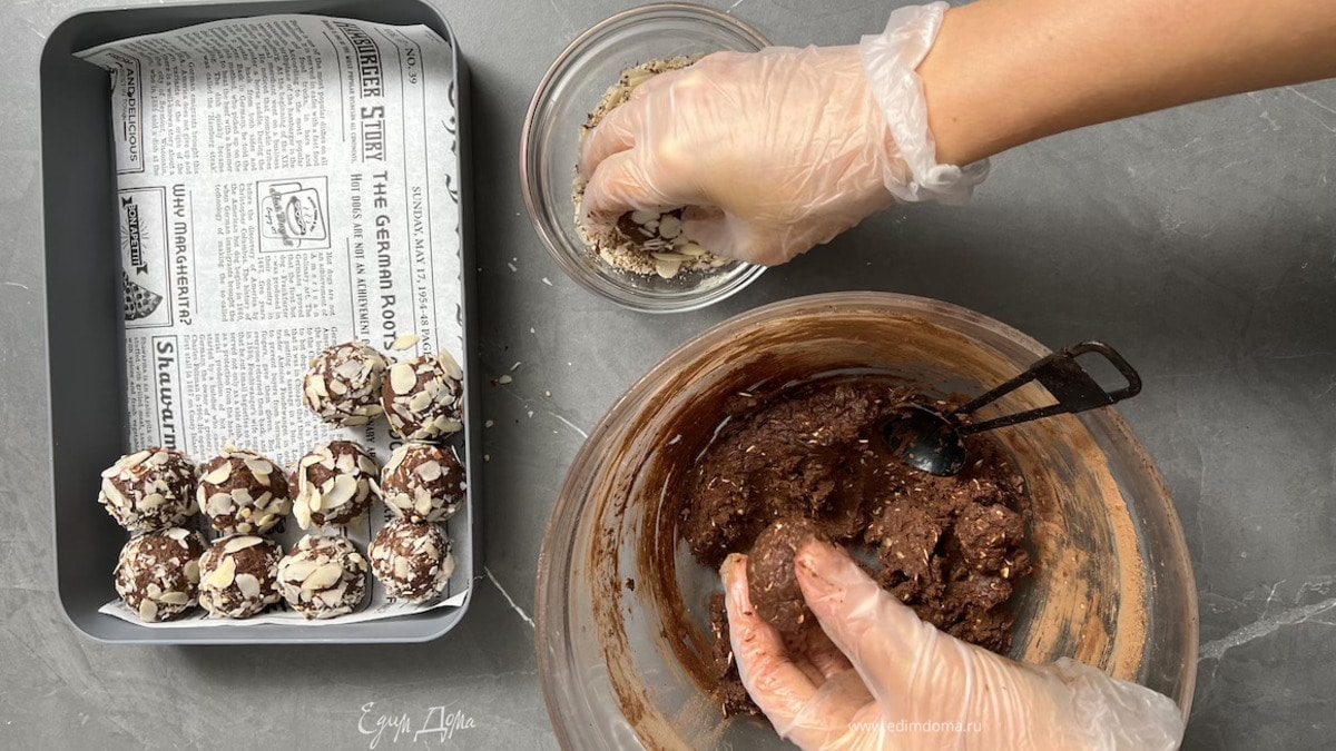 ПП-конфеты из банана и горького шоколада