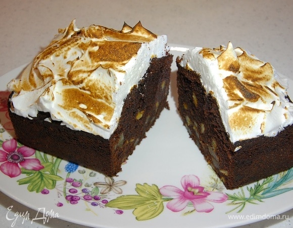 Шоколадный кекс с цукатами и глазурью Шоколадный кекс с цукатами и глазурью