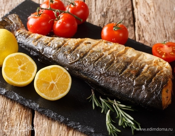 Горбуша, запеченная целиком в рукаве 