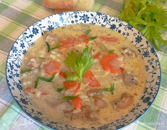 Сливочный суп с курицей и рисом Сливочный суп с курицей и рисом