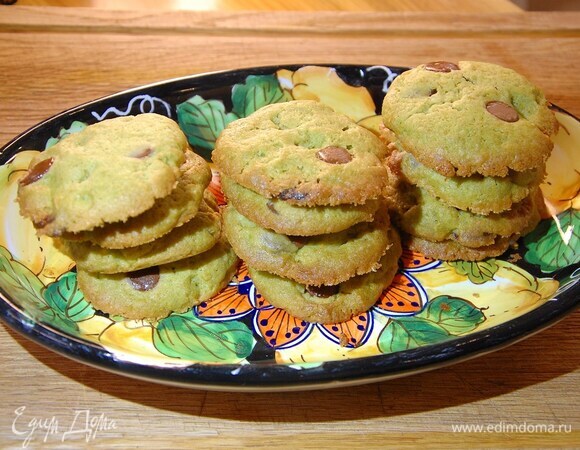 Печенье с чаем матча